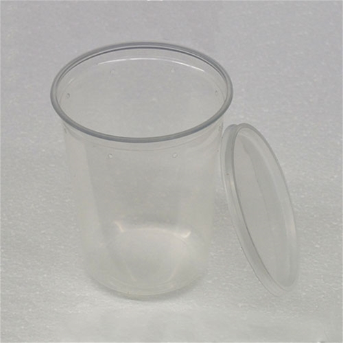 4.5 inch 32 oz Semi-Clear Punched Deli Cups with Lids